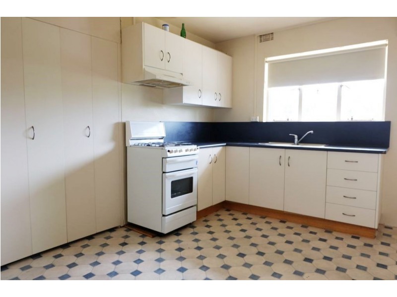2/117 Penquite Road, Newstead TAS 7250