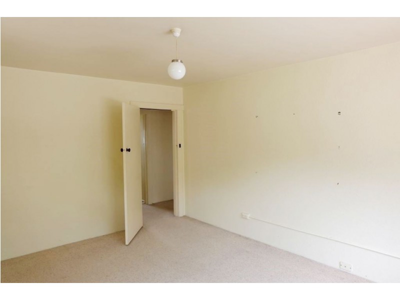 2/117 Penquite Road, Newstead TAS 7250