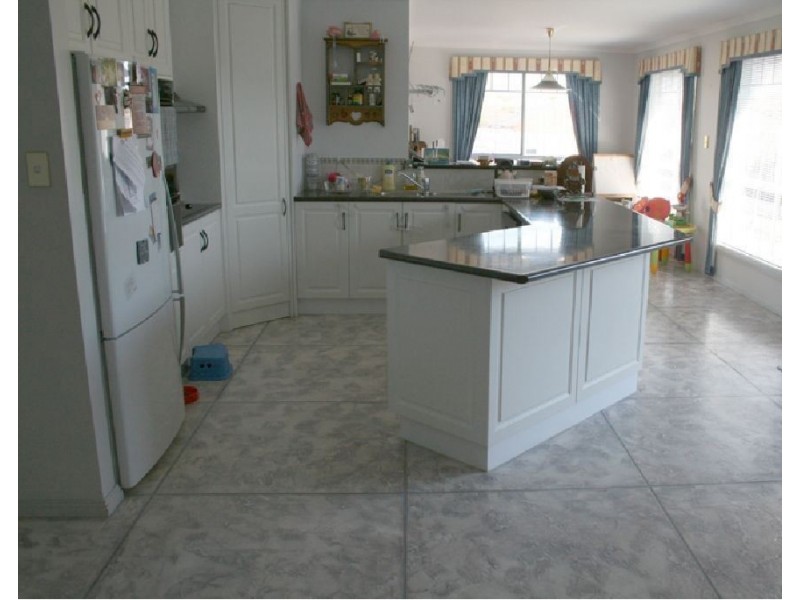 5 Bushby Close, Prospect Vale TAS 7250