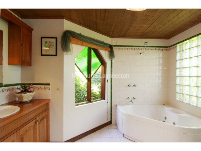 23 Queechy Road, Norwood TAS 7250