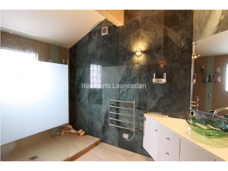 81 Bayview Drive, Blackstone Heights TAS 7250