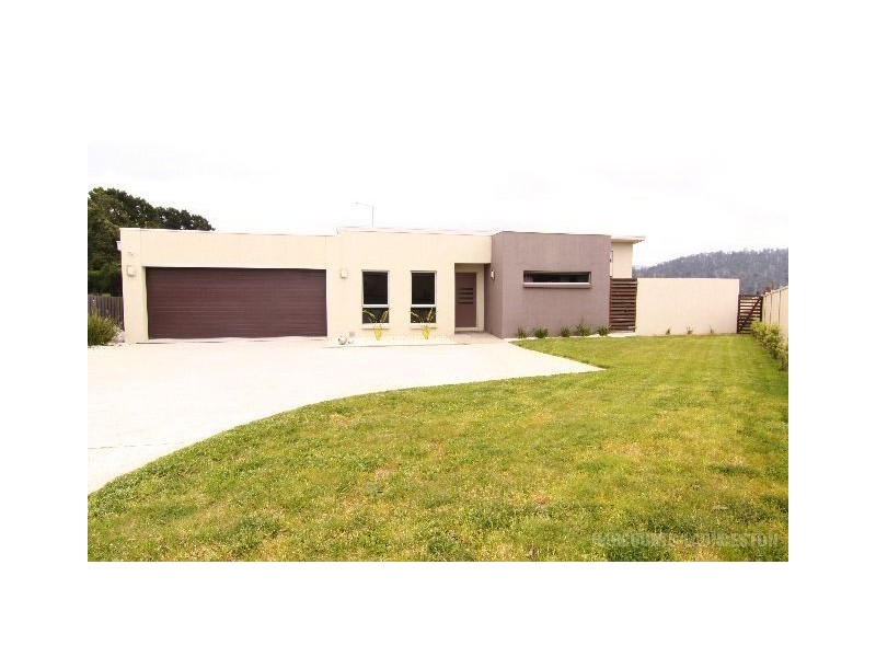 11 Phoebe Court, Riverside TAS 7250
