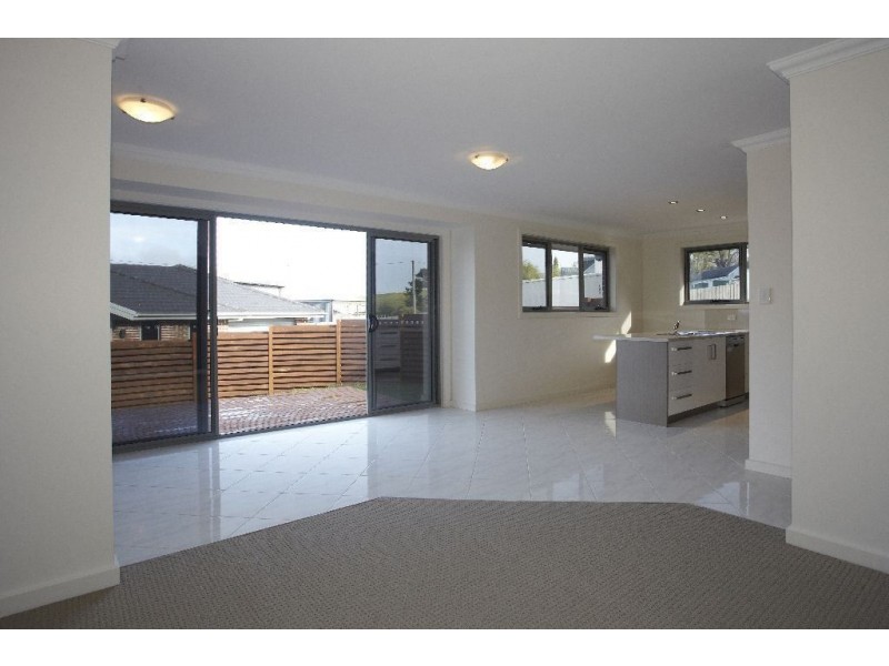 1/5 Ford Court, Newnham TAS 7248