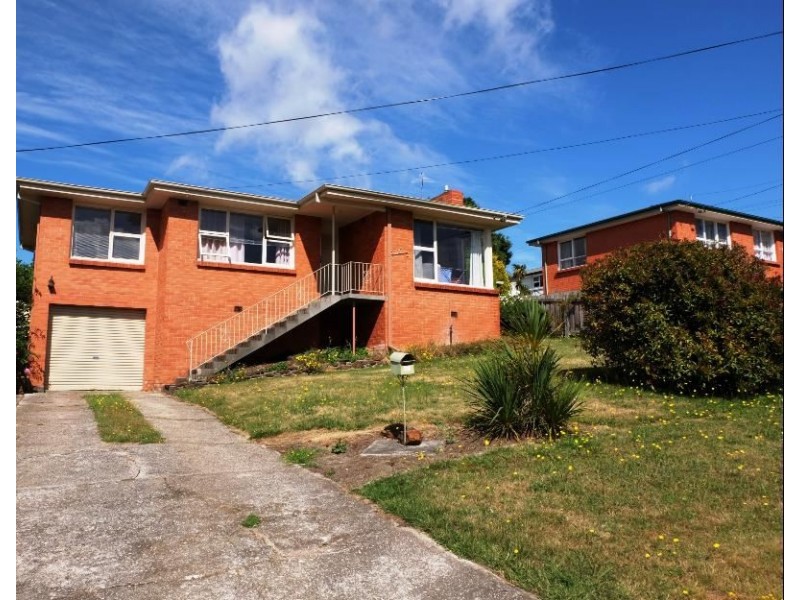 17 Meadowbank Road, Newnham TAS 7248