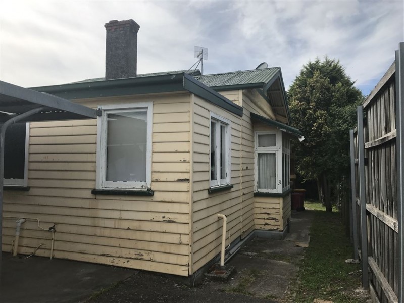 2/27 Button Street, Mowbray TAS 7248