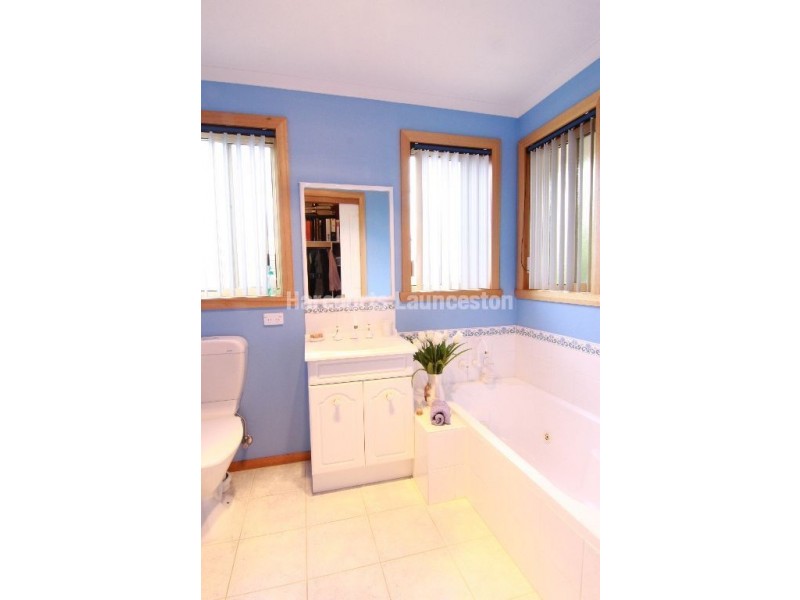 98 Mount Leslie Road, Prospect Vale TAS 7250