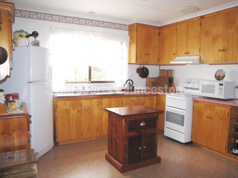48 Hargrave Crescent, Mayfield TAS 7248