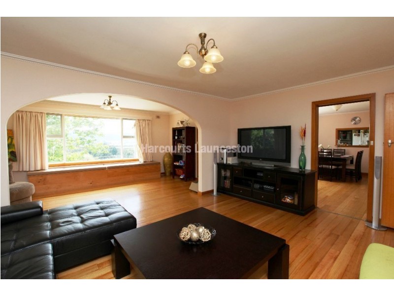 16 Riverside Drive, Riverside TAS 7250