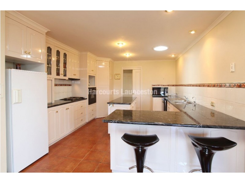 9 Columbus Drive, Blackstone Heights TAS 7250