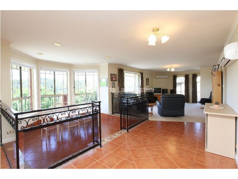 9 Columbus Drive, Blackstone Heights TAS 7250