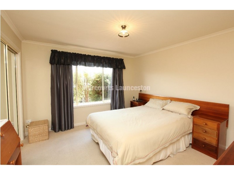 9 Columbus Drive, Blackstone Heights TAS 7250