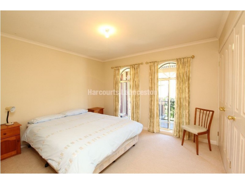9 Columbus Drive, Blackstone Heights TAS 7250