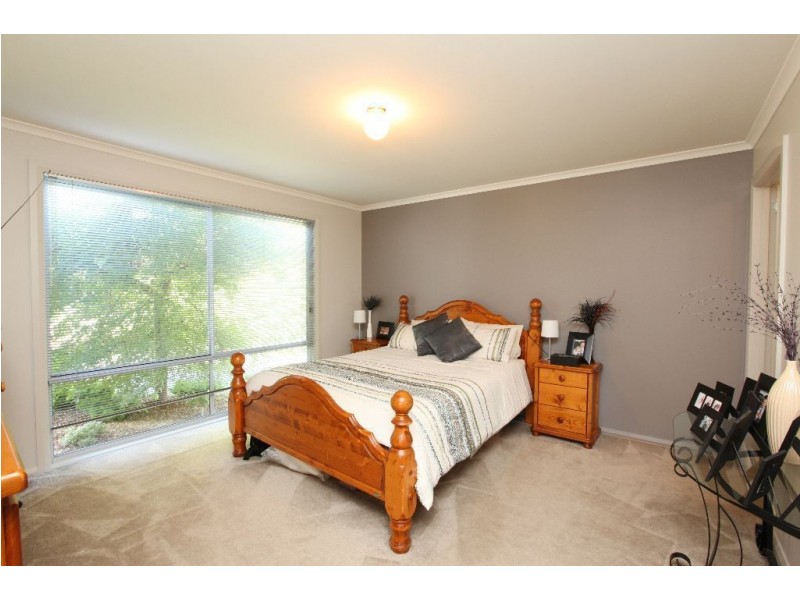 6 Maiden Place, Newnham TAS 7248
