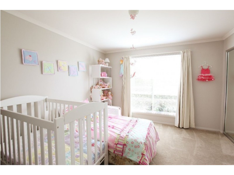 6 Maiden Place, Newnham TAS 7248