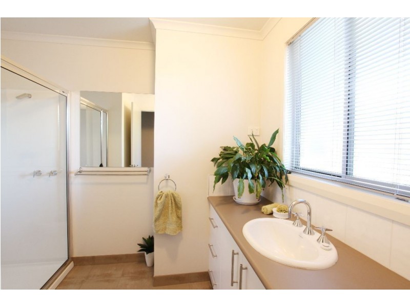 6 Maiden Place, Newnham TAS 7248