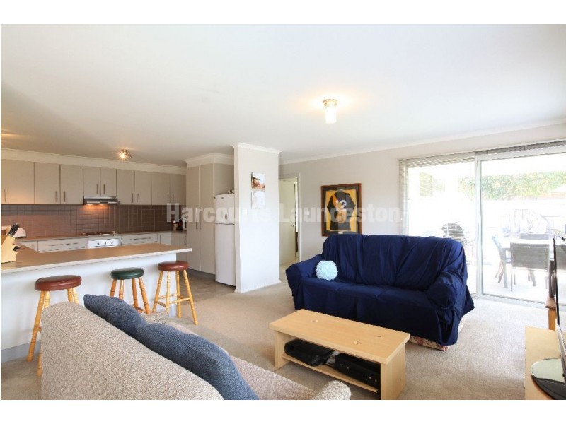 10 Bethune Place, Newnham TAS 7248