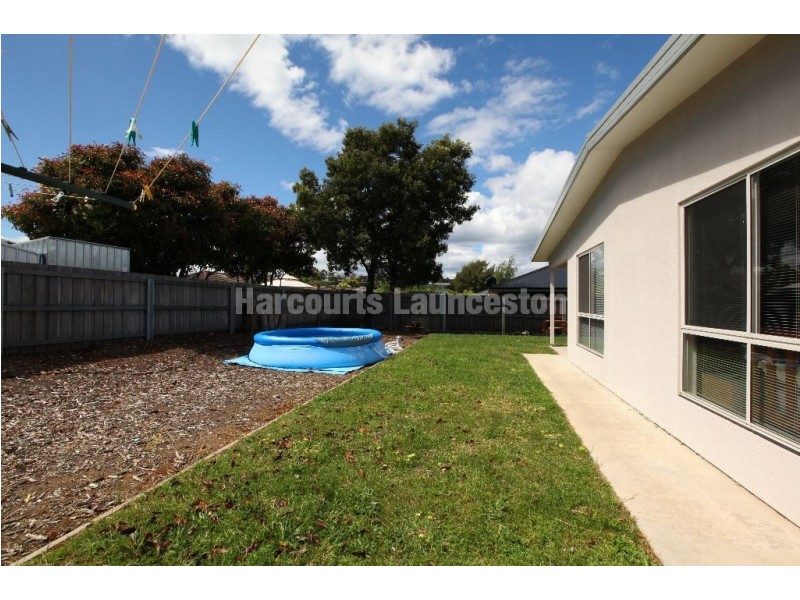10 Bethune Place, Newnham TAS 7248
