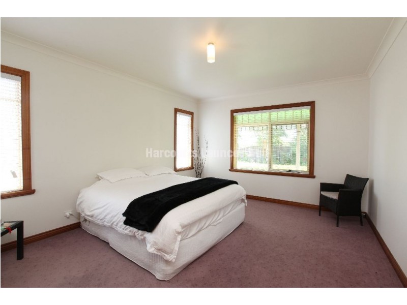 4 Poplar Parade, Youngtown TAS 7249