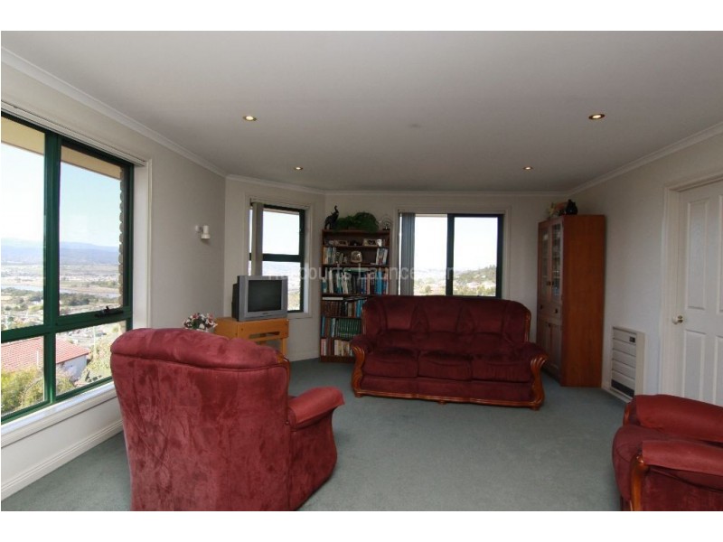 1 Tennyson Drive, Riverside TAS 7250
