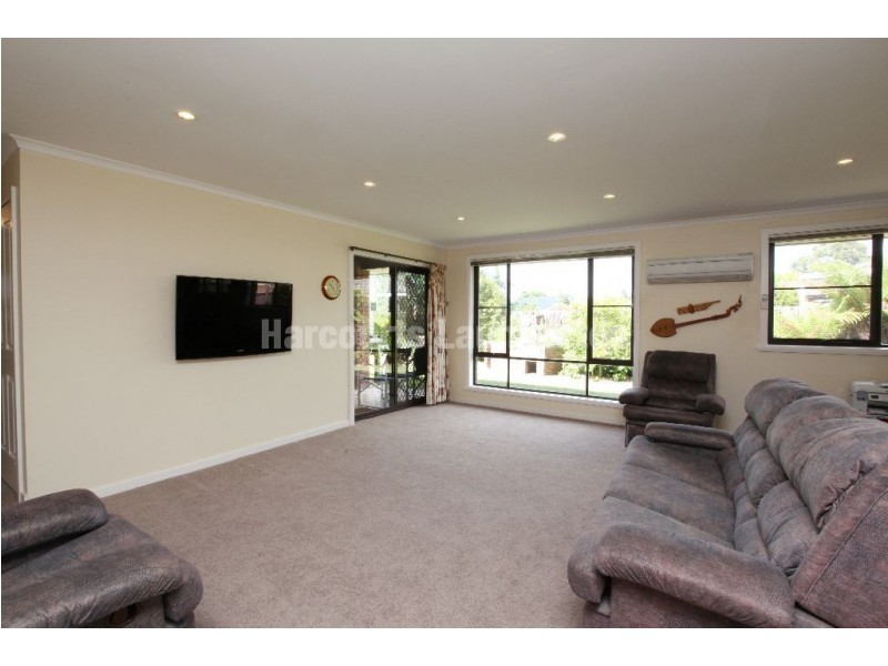 5 Mount Stuart Drive, Newnham TAS 7248