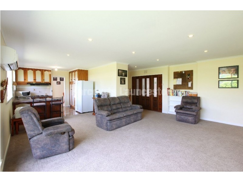 5 Mount Stuart Drive, Newnham TAS 7248