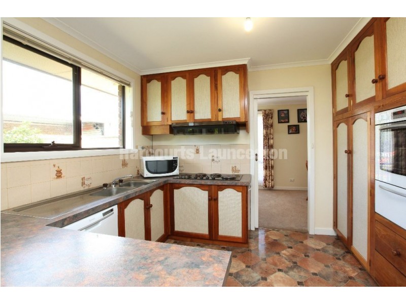 5 Mount Stuart Drive, Newnham TAS 7248