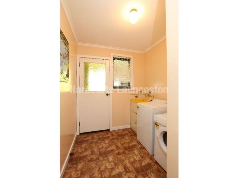 5 Mount Stuart Drive, Newnham TAS 7248