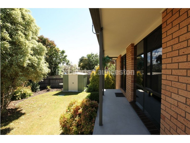 2/9 Rennie Court, Norwood TAS 7250