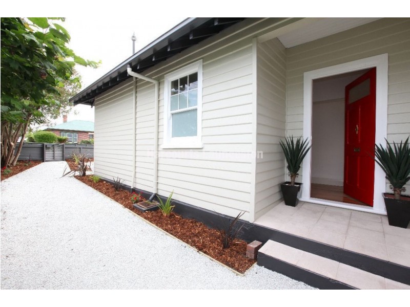 35 Button Street, Mowbray TAS 7248