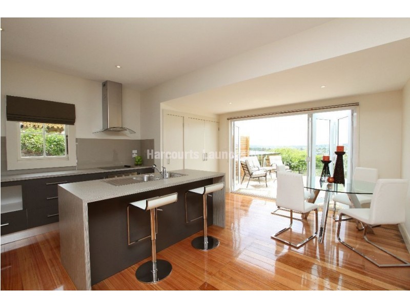 35 Button Street, Mowbray TAS 7248