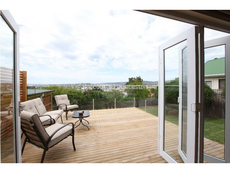 35 Button Street, Mowbray TAS 7248