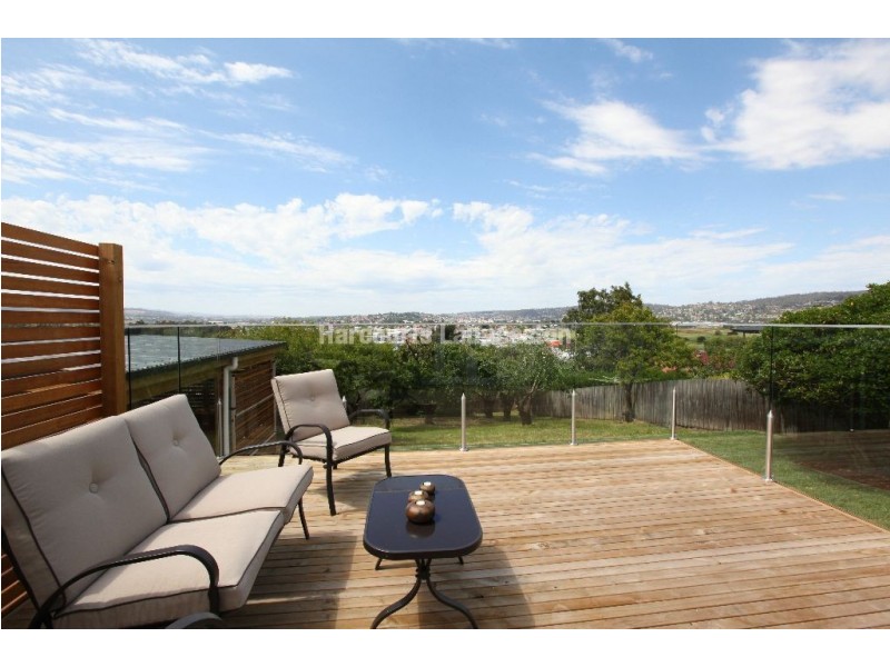 35 Button Street, Mowbray TAS 7248