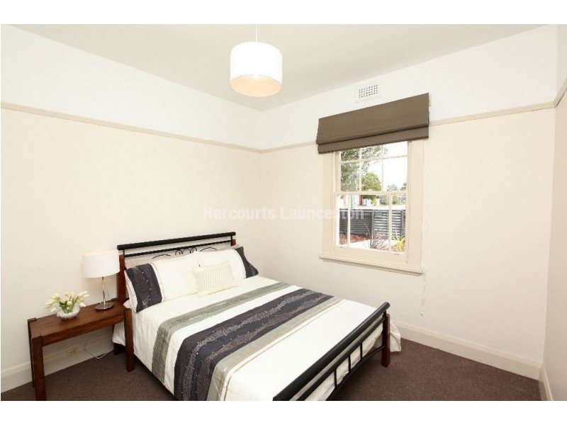 35 Button Street, Mowbray TAS 7248