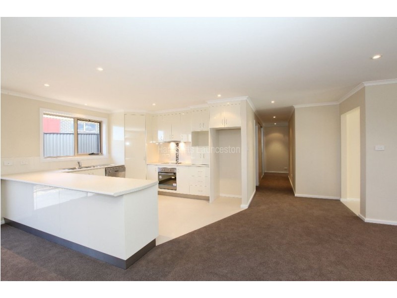 9 Orchard Avenue, Legana TAS 7277