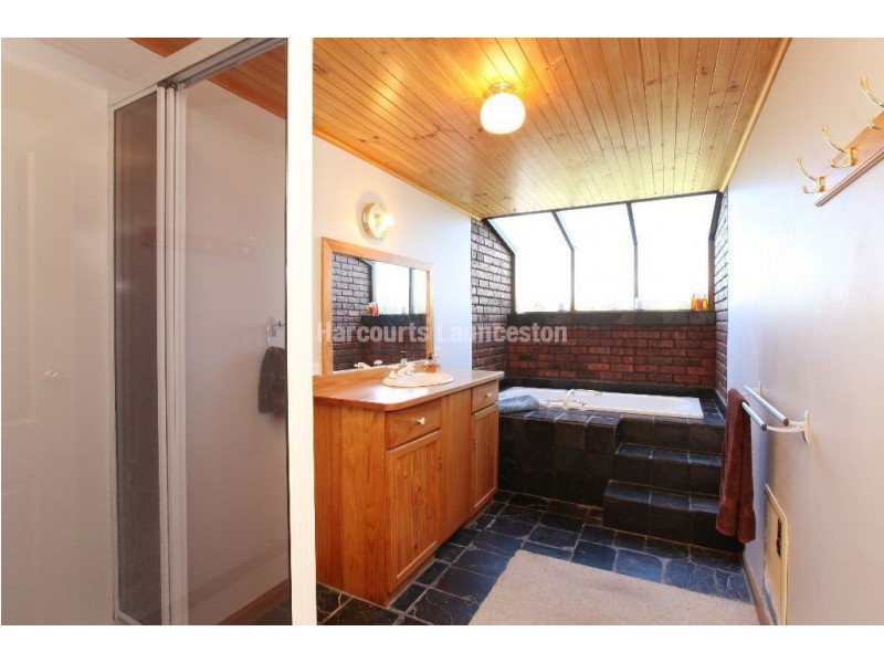 1 Beaumaris Court, Trevallyn TAS 7250