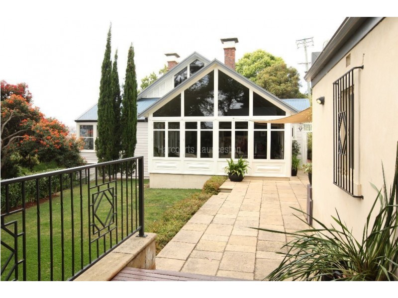 9 Forest Road, Trevallyn TAS 7250