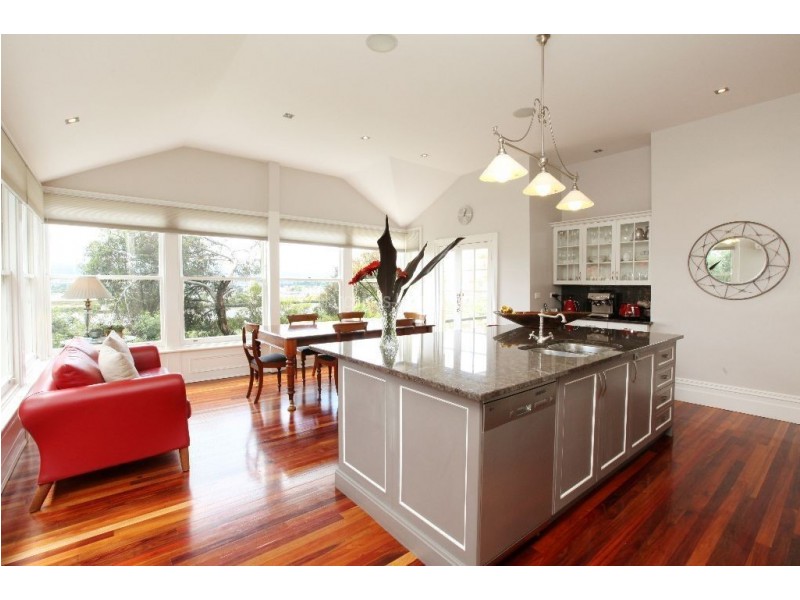 9 Forest Road, Trevallyn TAS 7250