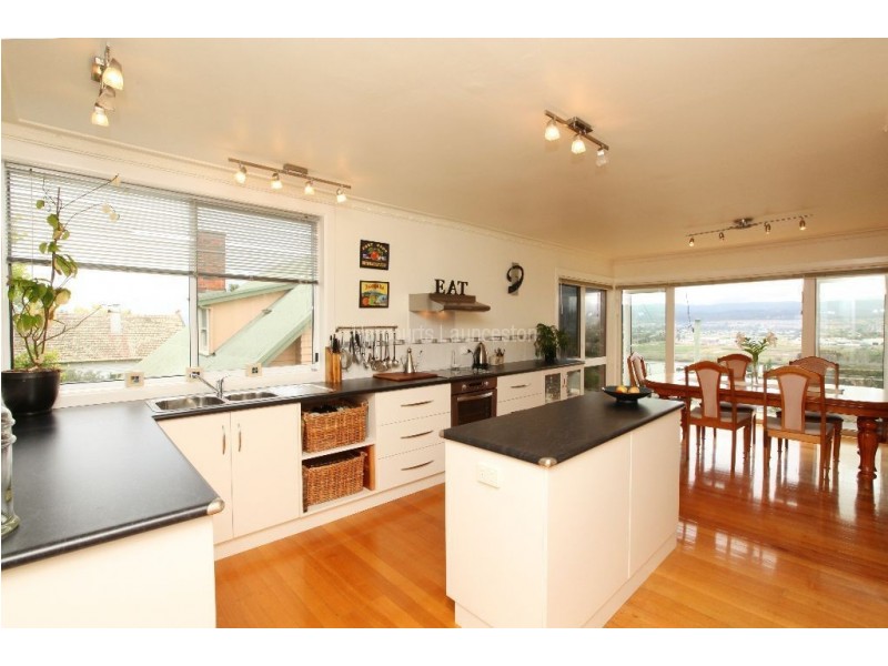 91 Forest Road, Trevallyn TAS 7250