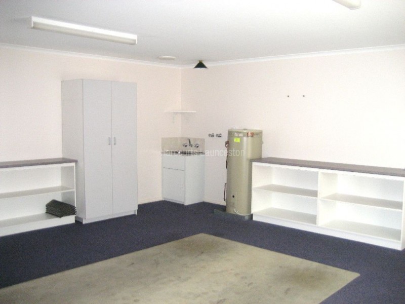 3/2 Carerra Place, Norwood TAS 7250