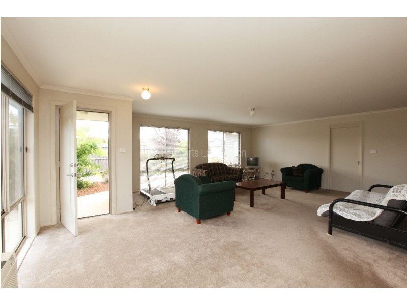 14 Bethune Place, Newnham TAS 7248