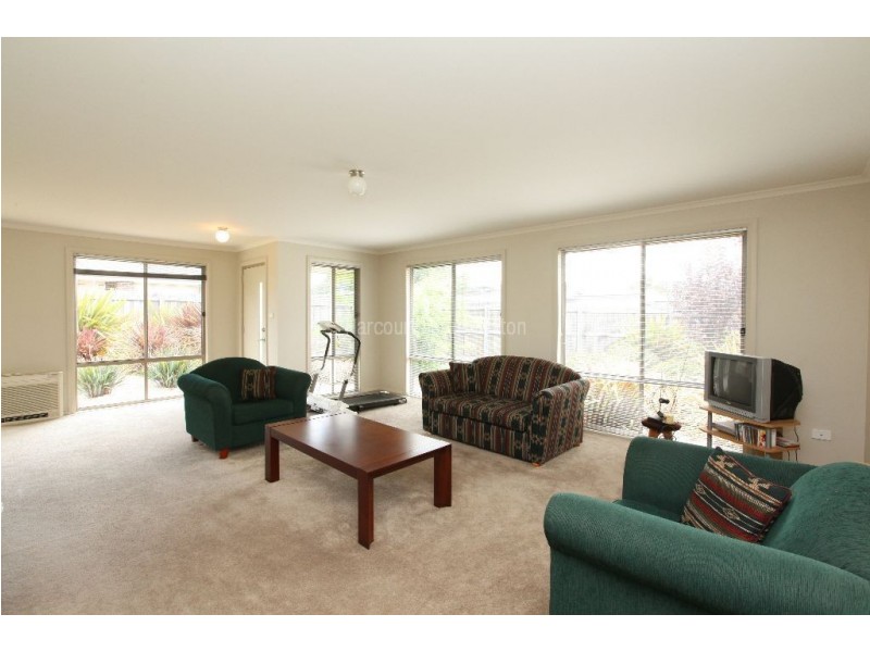 14 Bethune Place, Newnham TAS 7248