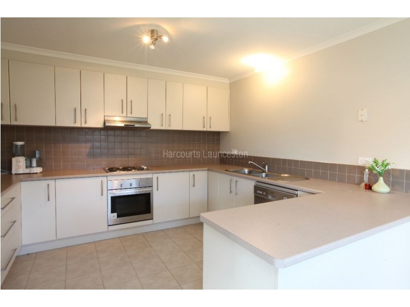 14 Bethune Place, Newnham TAS 7248