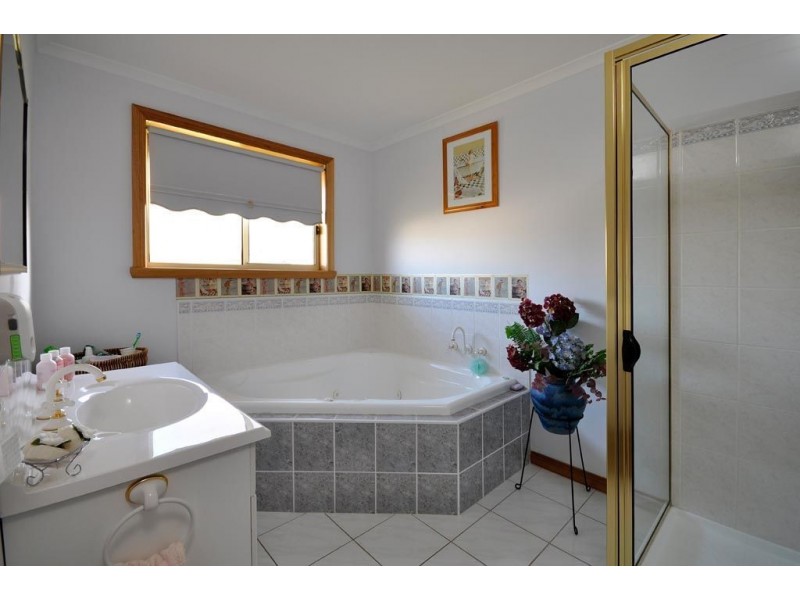 13 Samclay Court, Perth TAS 7300