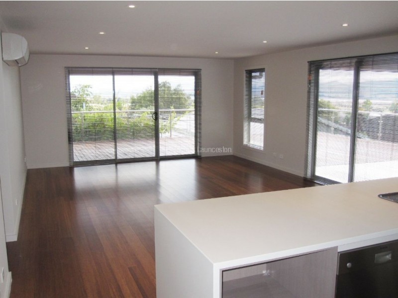 2/337 West Tamar Highway, Riverside TAS 7250