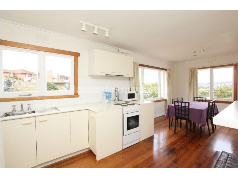 20 Dobson Street, Mowbray TAS 7248