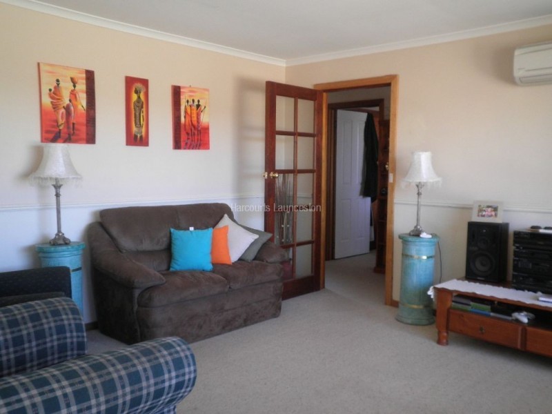 24 Rowland Crescent, Summerhill TAS 7250