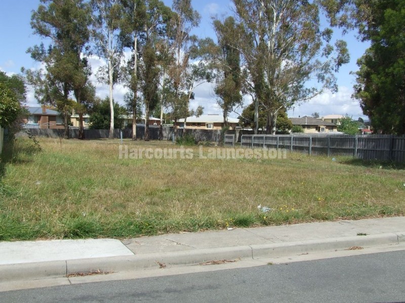 8 Hazelwood Parade, Ravenswood TAS 7250