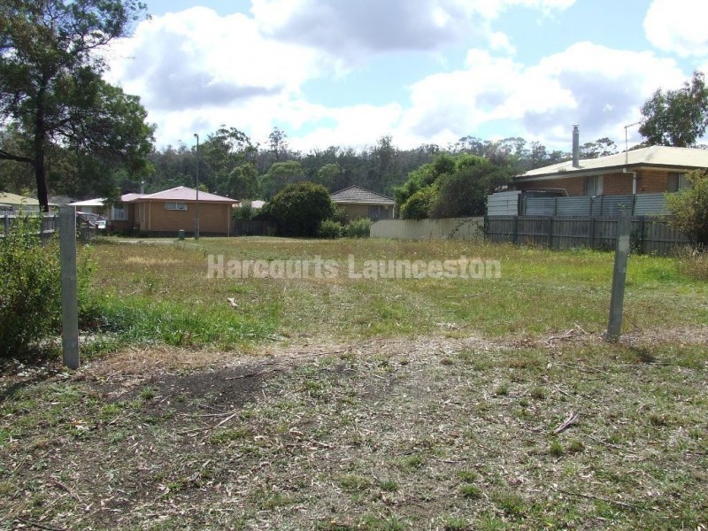 8 Hazelwood Parade, Ravenswood TAS 7250