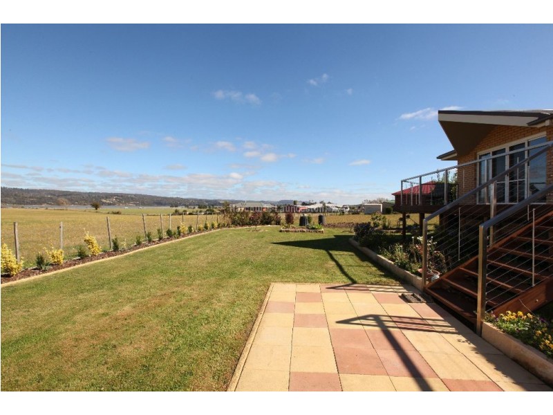 123 Mt Stuart Drive, Newnham TAS 7248