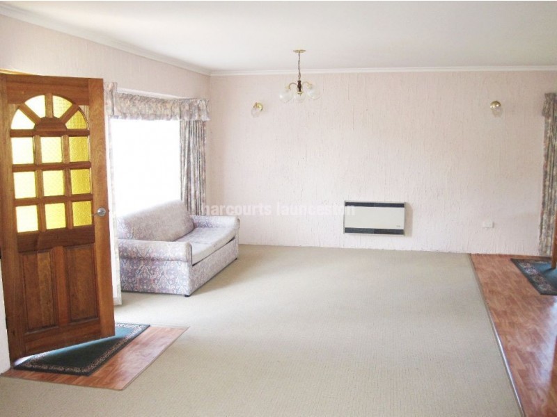 2/15 Glover Avenue, Blackstone Heights TAS 7250
